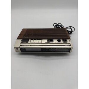 Vintage GE Model 7-4634B Electronic Digital Alarm Clock Radio General Electric